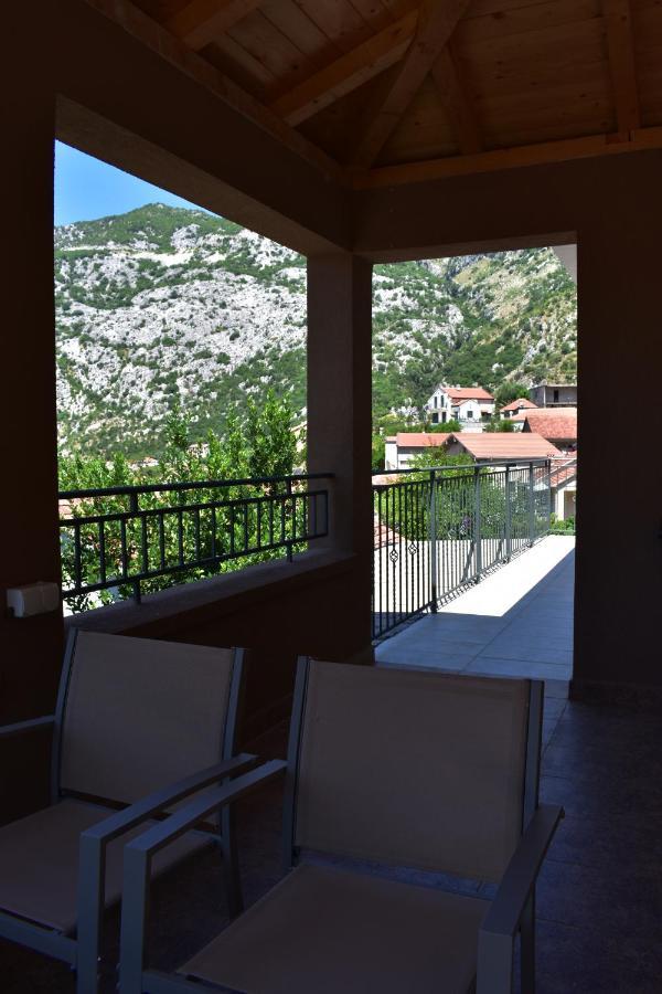 Apartments Montenegro Risan Cuckovic Екстериор снимка