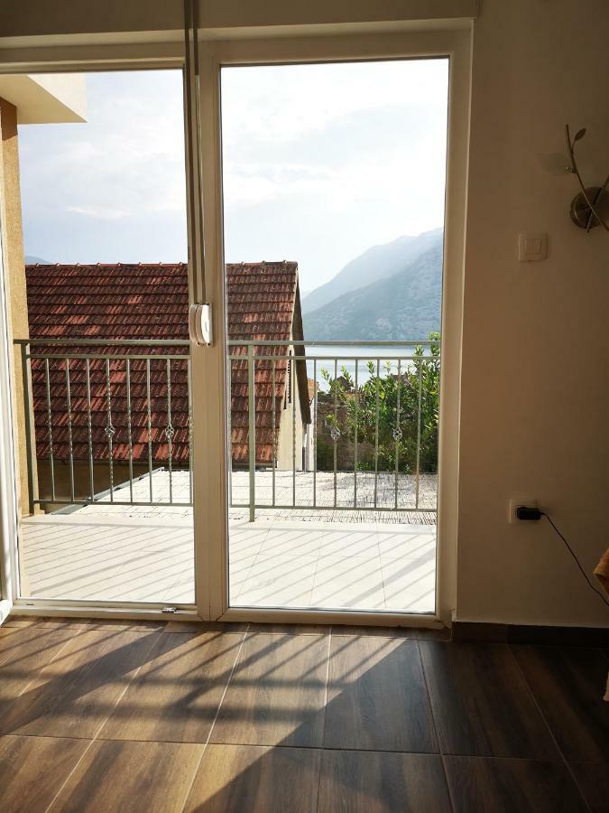 Apartments Montenegro Risan Cuckovic Екстериор снимка